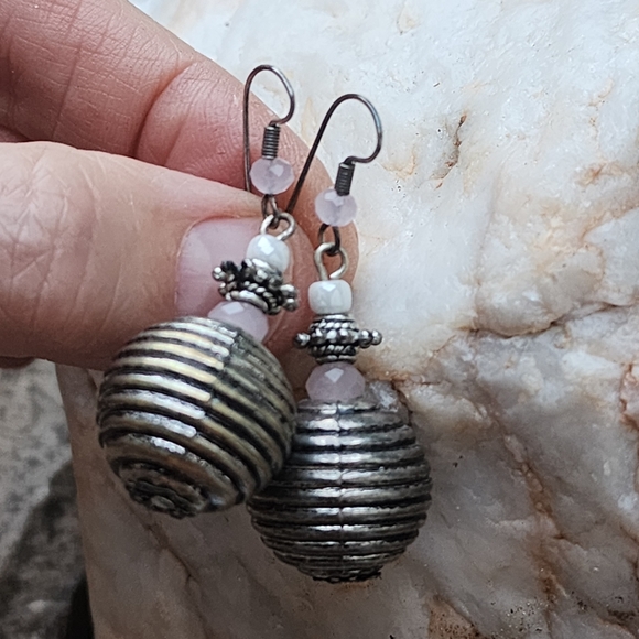 Vintage Silver Ballon Earrings Boho Gypsy Artisan Jewelry Small Crystals - Picture 6 of 7